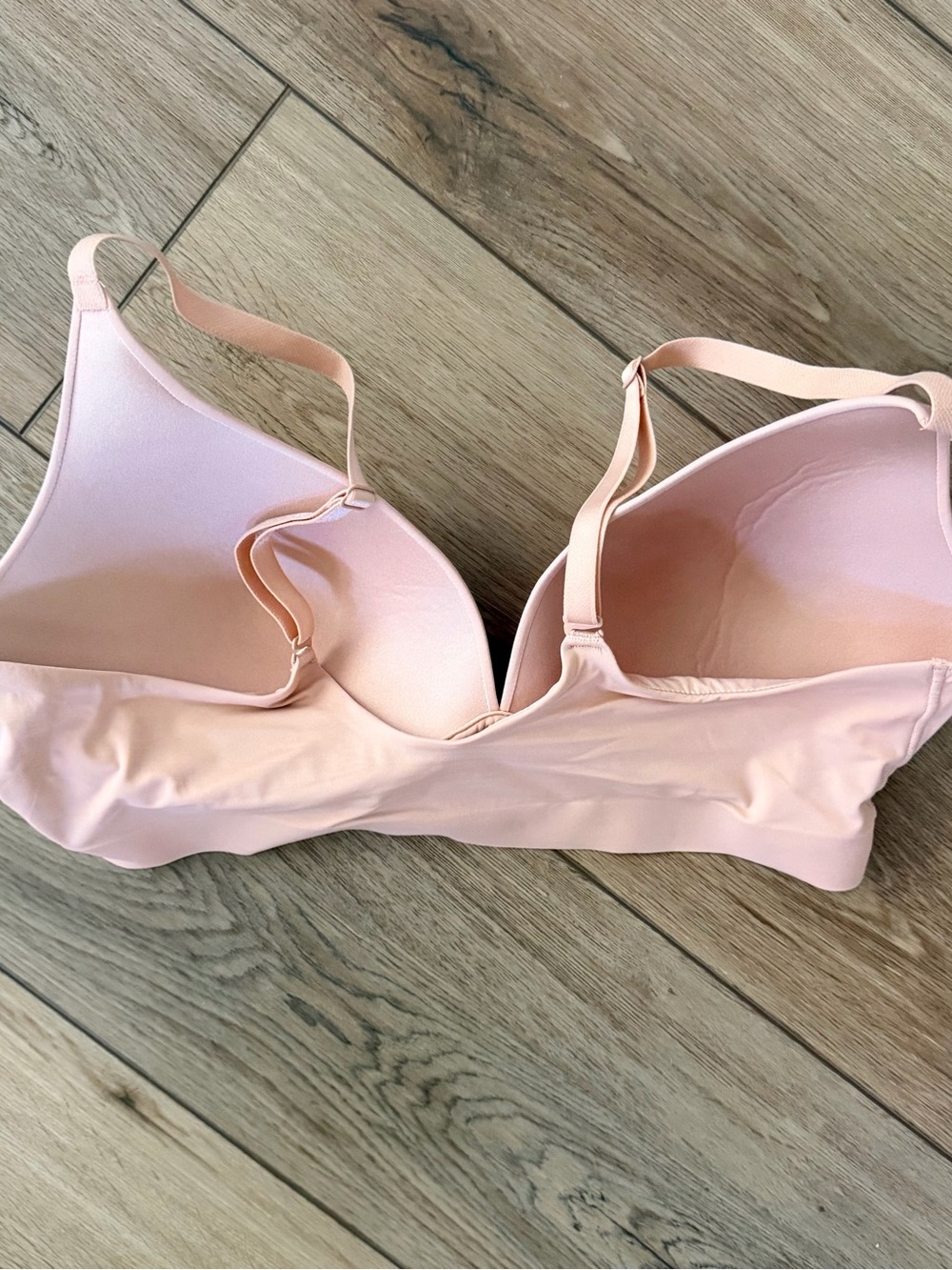 TWO Soma Enbliss® Luxe Plunge Bralettes (size L) - Picture 4 of 11
